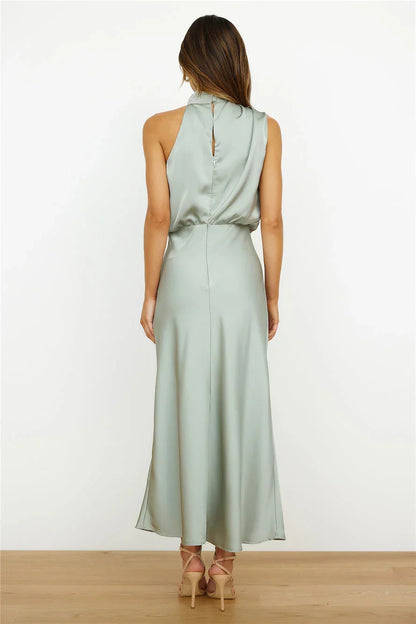 Marina | Elegante vestido con escote americano