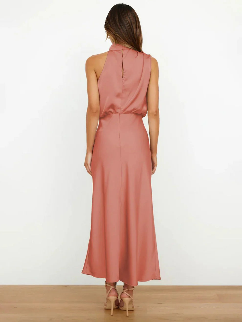 Marina | Elegante vestido con escote americano