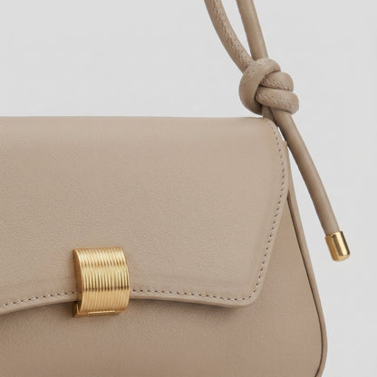 Bolso Mini Katcélle Elegante y Versátil