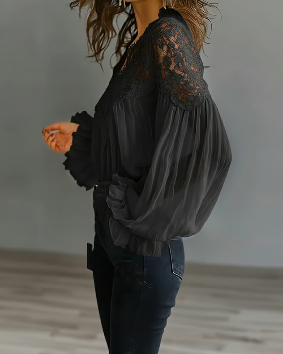 Eva | Blusa romántica con encaje floral y mangas abullonadas