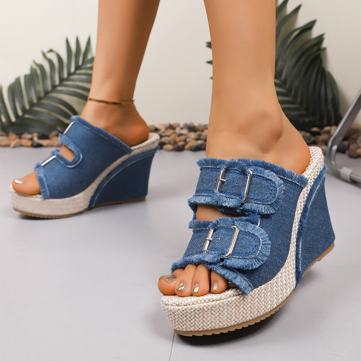 Elara Sandalias de Cuña Denim con Estilo Elegante