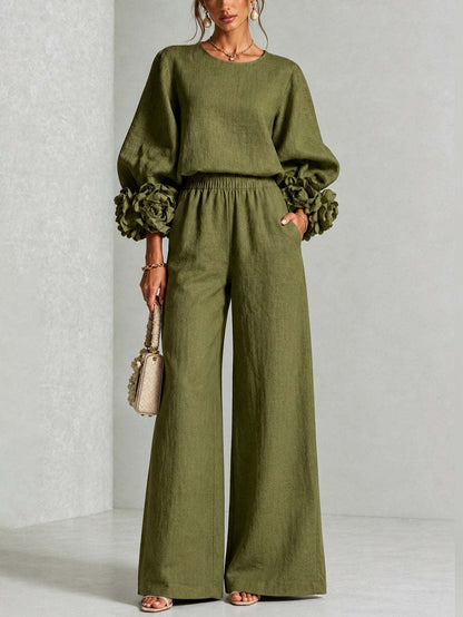 ROSALIE - ELEGANTE CONJUNTO DE DOS PIEZAS CON DELICADO DETALLE FLORAL