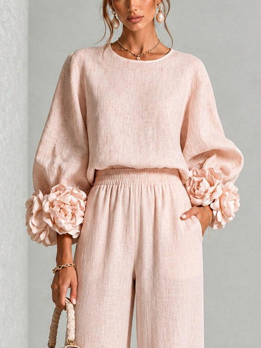 ROSALIE - ELEGANTE CONJUNTO DE DOS PIEZAS CON DELICADO DETALLE FLORAL