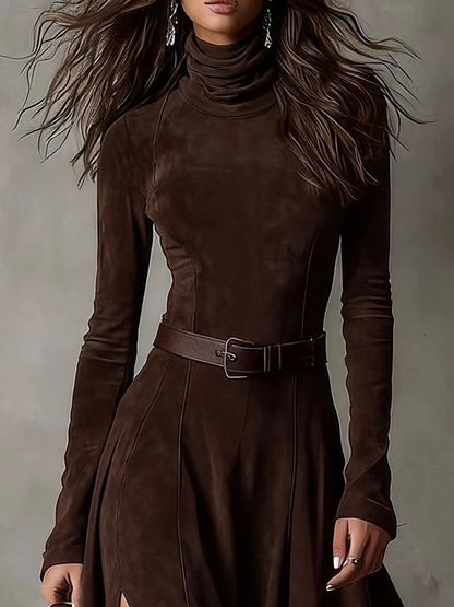 Vestido de Ante Sintético con Cuello Alto, Manga Larga y Elegante Abertura, Incluye Cinturón