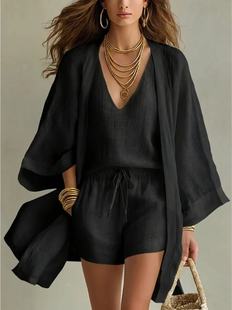 Carla | Elegante conjunto de 3 piezas con cárdigan holgado y shorts ajustables con cordón
