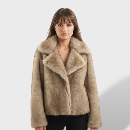 AURÉLIE – Elegante Abrigo Oversize de Pelo Sintético