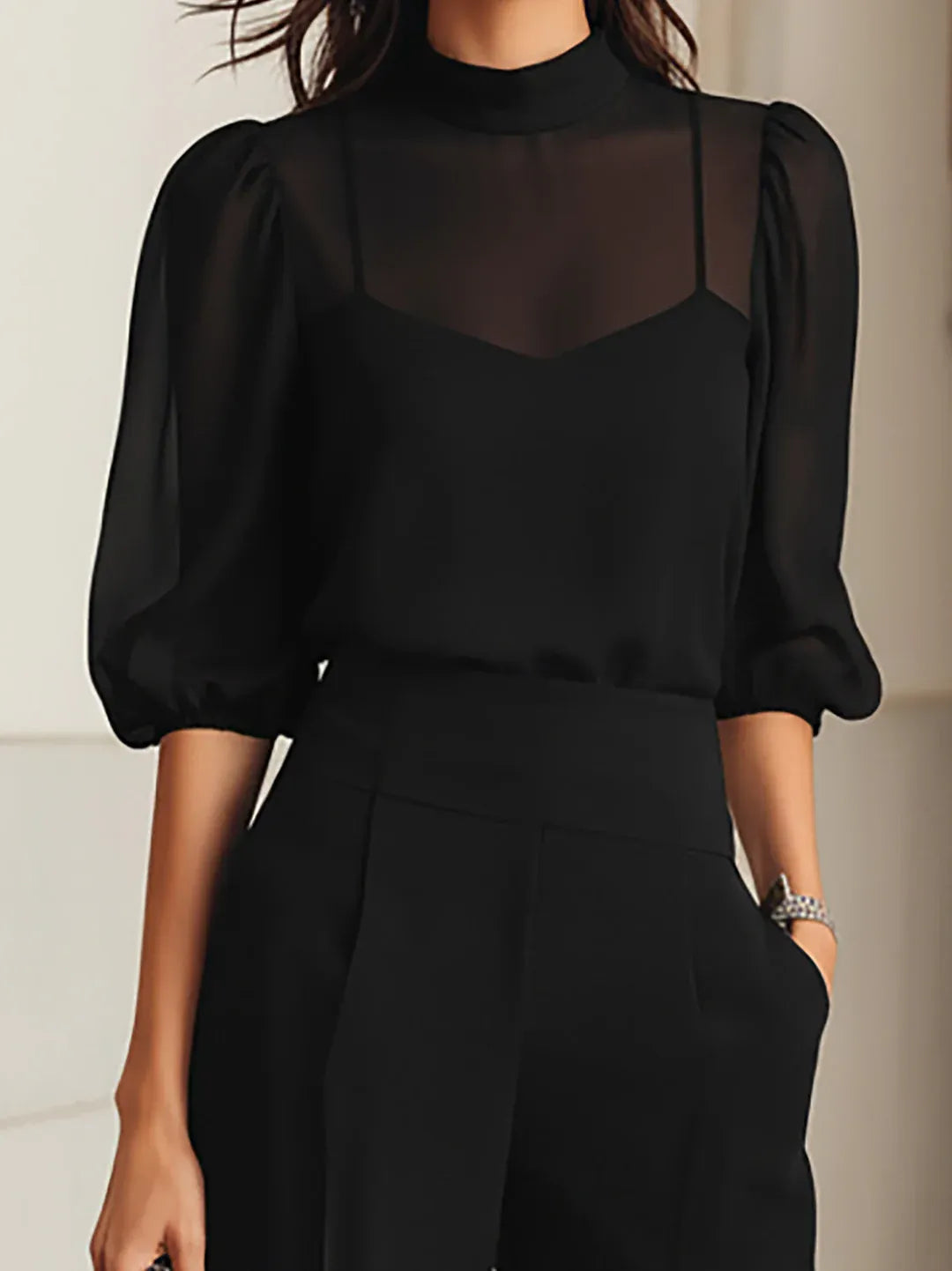 VALENTINA | Elegante conjunto negro de tres piezas con top lencero transparente y pantalones de pierna ancha