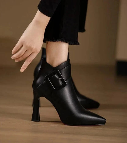 ALBA | Botines de Tacón con Hebilla Oversize