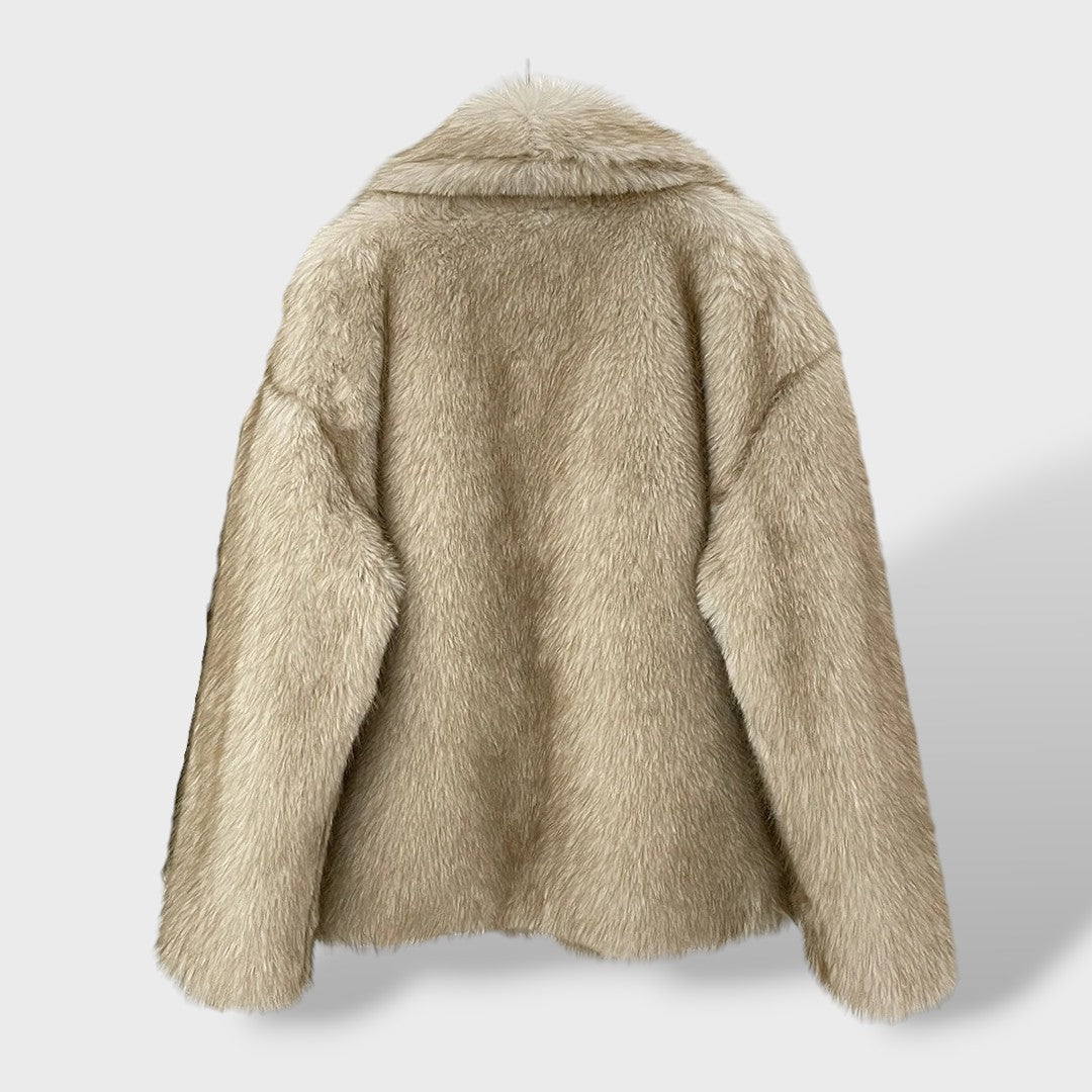 AURÉLIE – Elegante Abrigo Oversize de Pelo Sintético