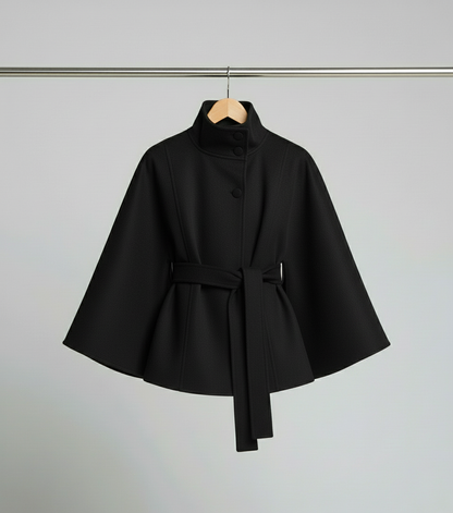 Carla | Elegante Abrigo con Cuello Alto y Cinturón Ajustable