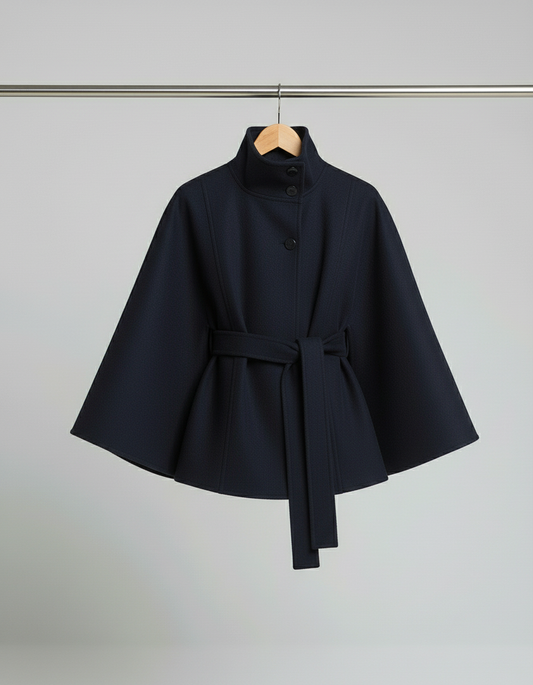 Carla | Elegante Abrigo con Cuello Alto y Cinturón Ajustable
