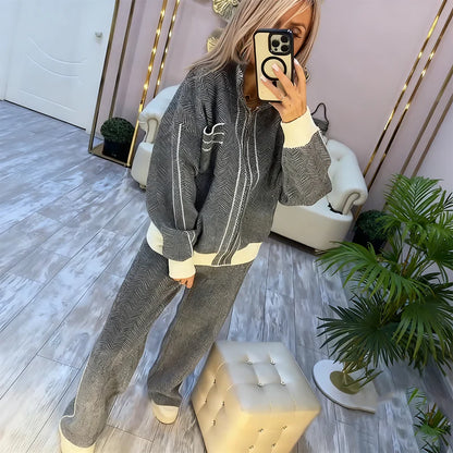 Conjunto de Punto Gris de Lujo con Patrón en Zigzag